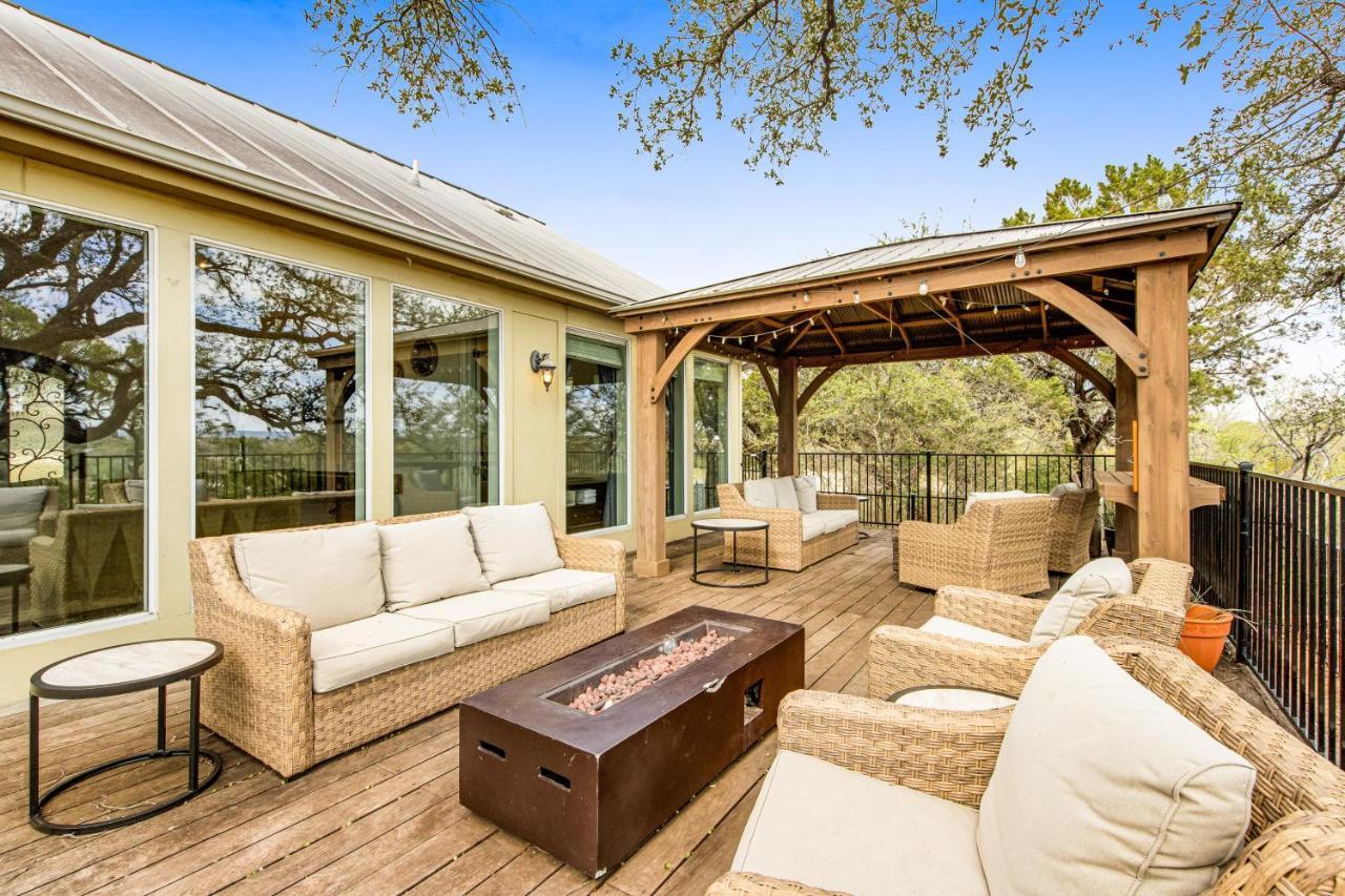 Villa Cliff Side Oasis Spicewood Exterior foto