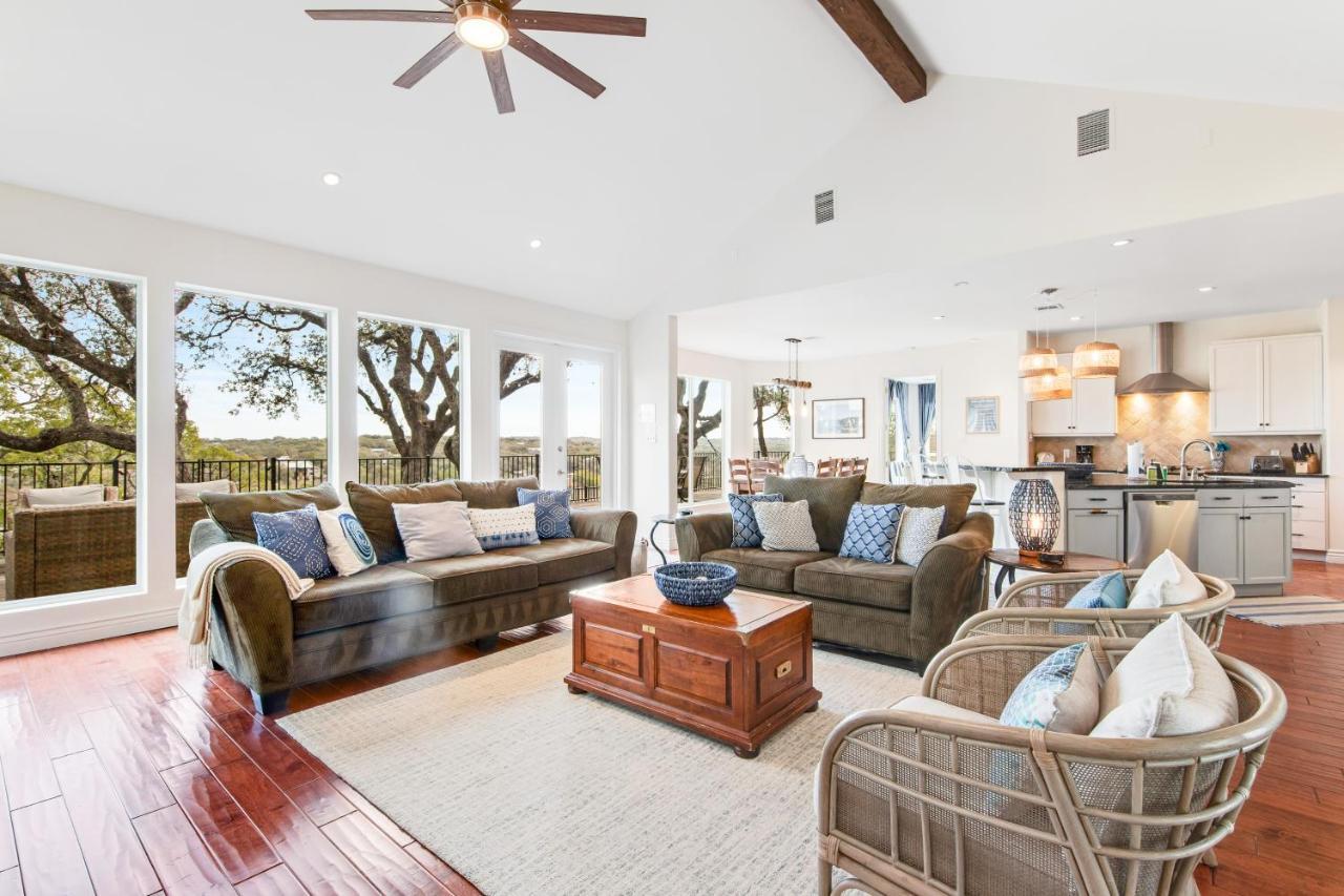 Villa Cliff Side Oasis Spicewood Exterior foto